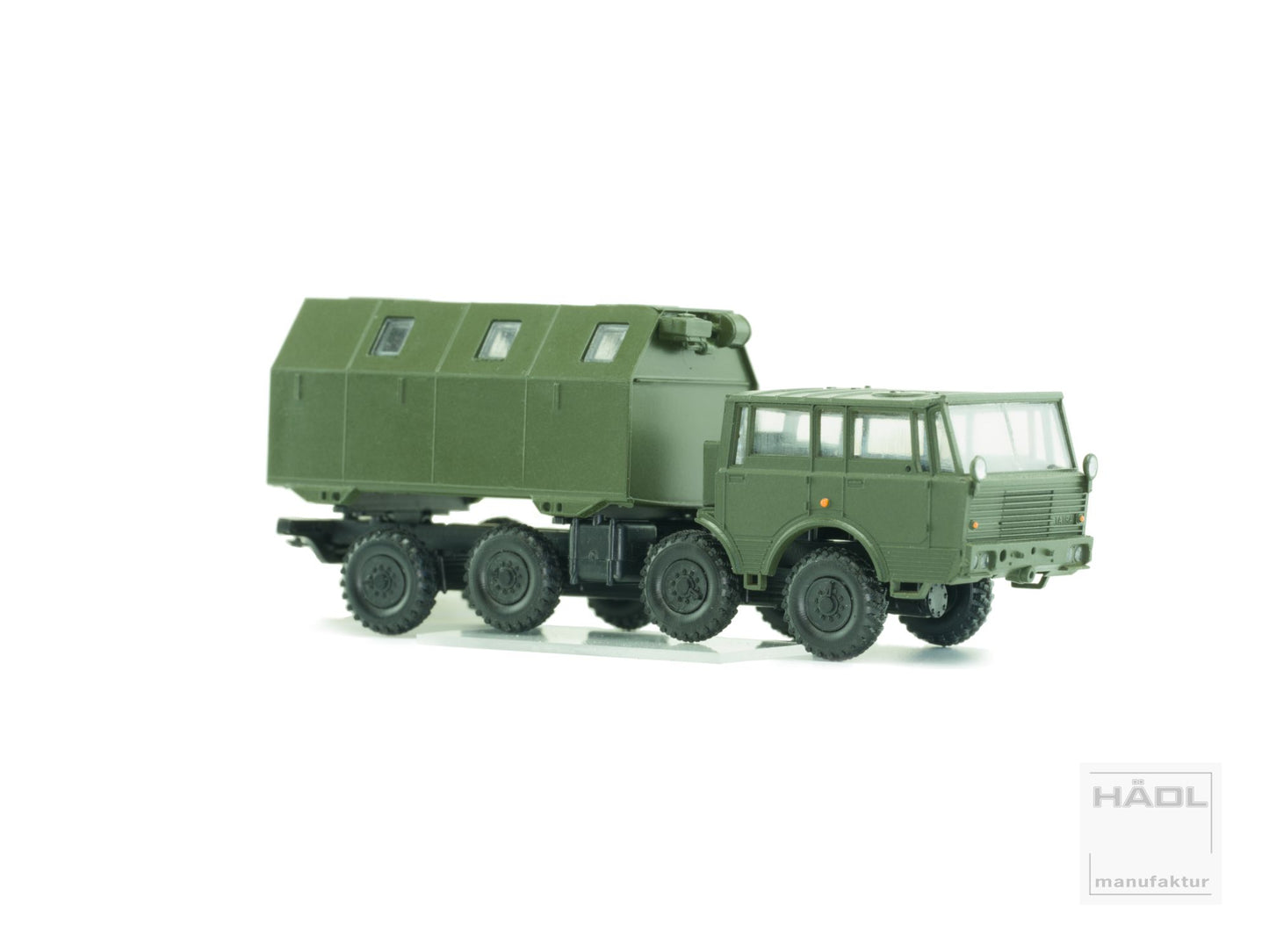 Tatra 813 8x8 LAK II, militärgrün